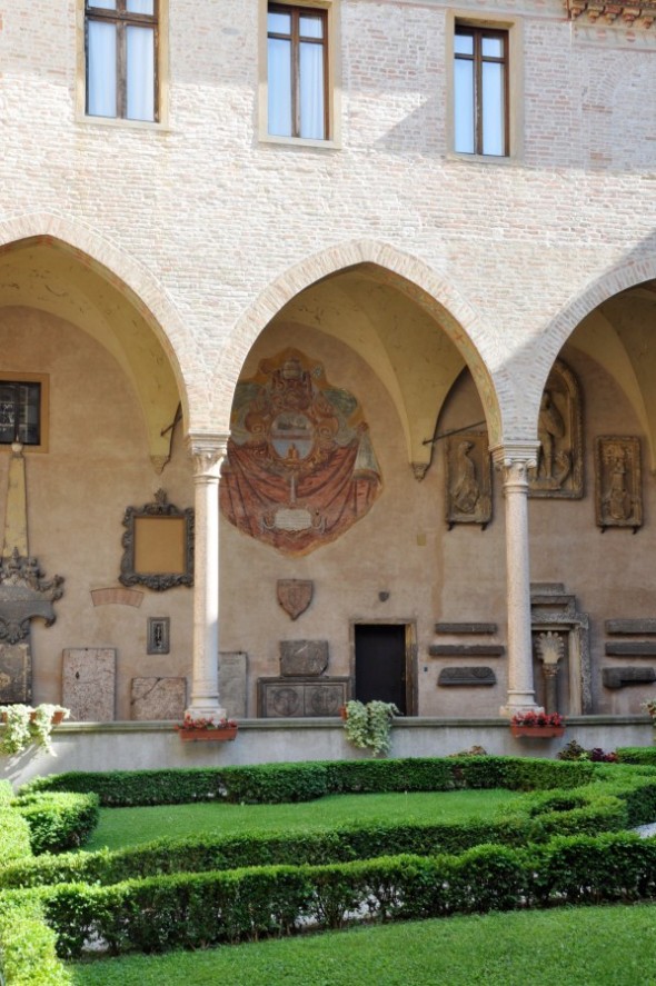 BASILICA DE SAN ANTONIO DE PADUA