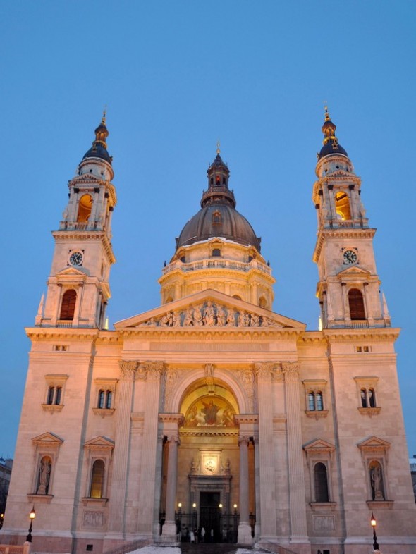 BASILICA DE SAN ESTEBAN 