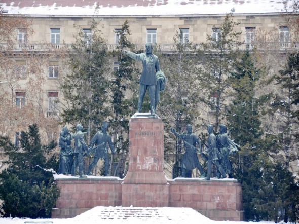 ESTATUA DEL PARLAMENTO