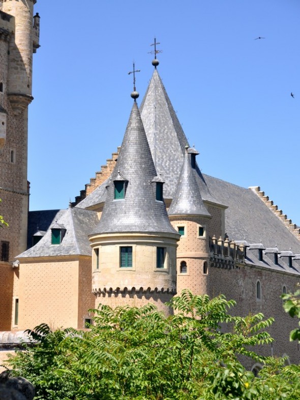 ALCAZAR 