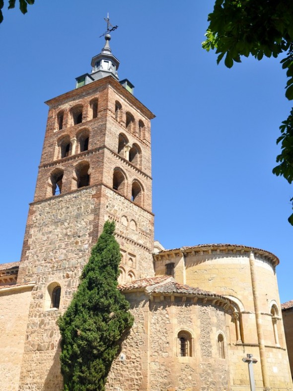 IGLESIA DE SAN ANDRES 