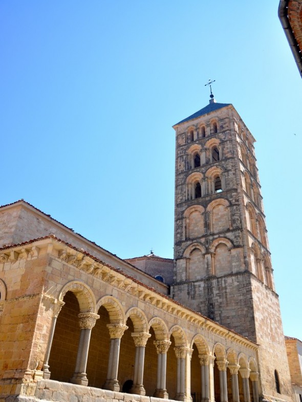 IGLESIA DE SAN ESTEBAN