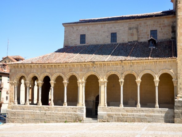 IGLESIA DE SAN ESTEBAN