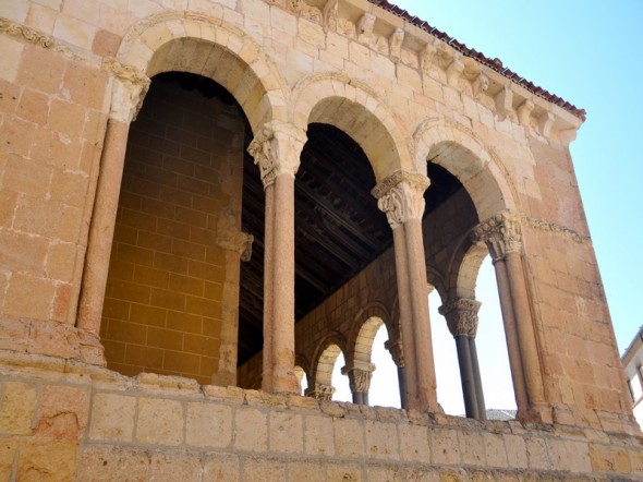 IGLESIA DE SAN ESTEBAN