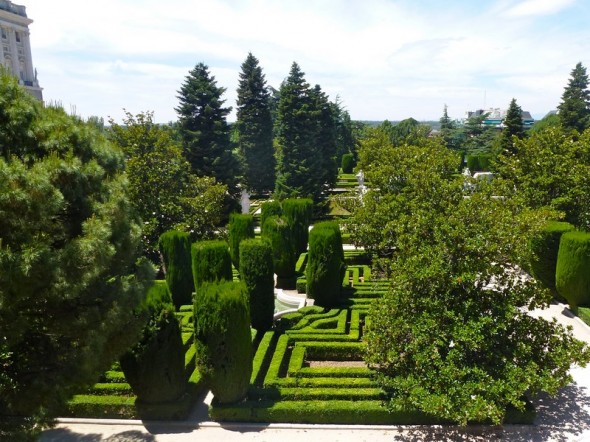 JARDINES DE SABATINI 