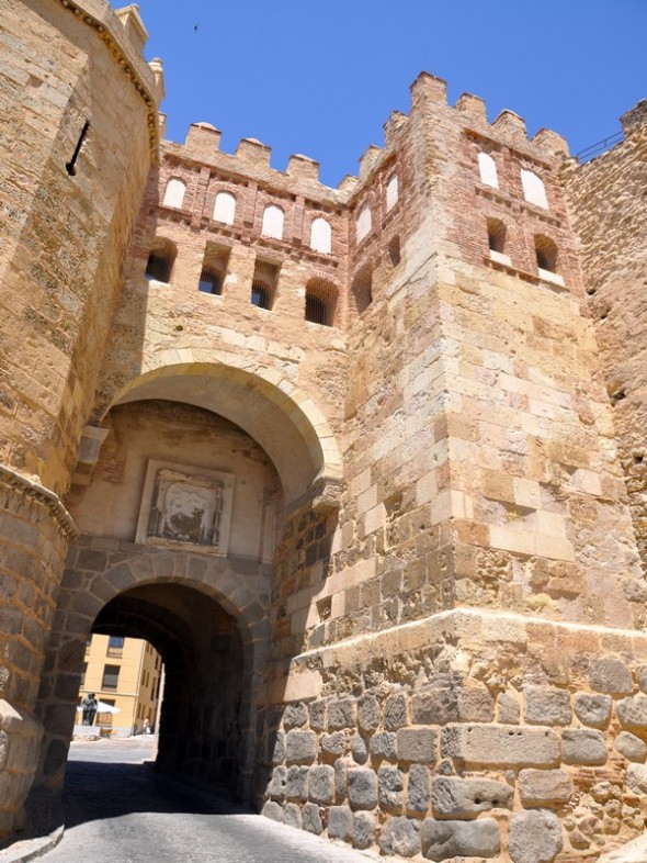 PUERTA DE SAN ANDRES 