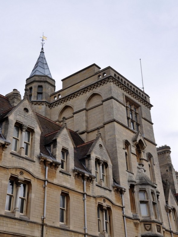 COLLEGE WADHAM 