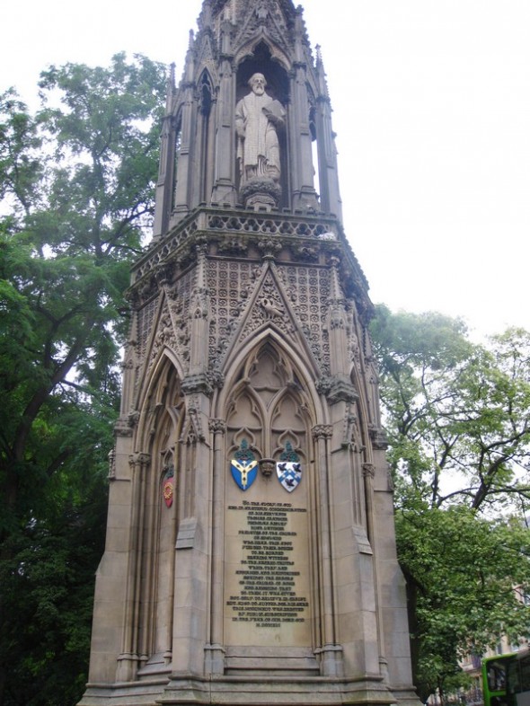 MONUMENTO A LOS MARTIRIOS 