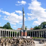 MONUMENTO A LA LIBERACION RUSA