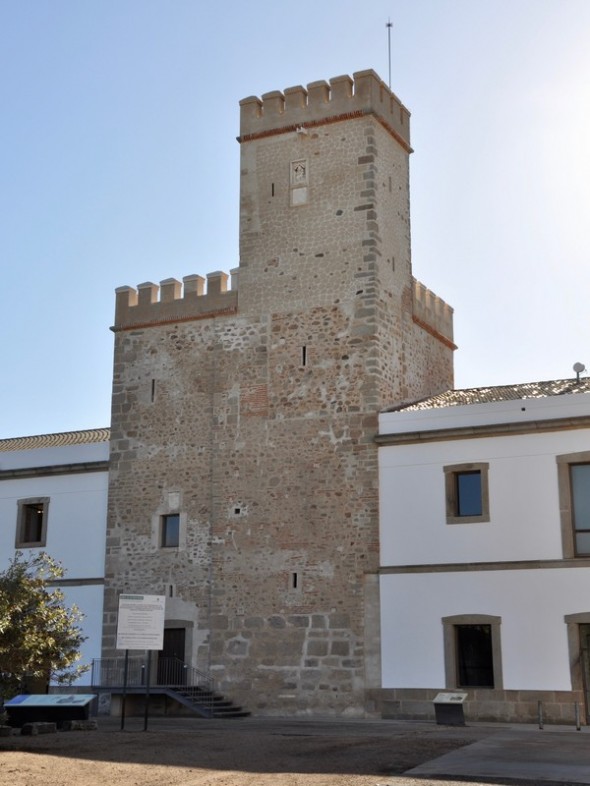 TORRE DE SANTA Mª