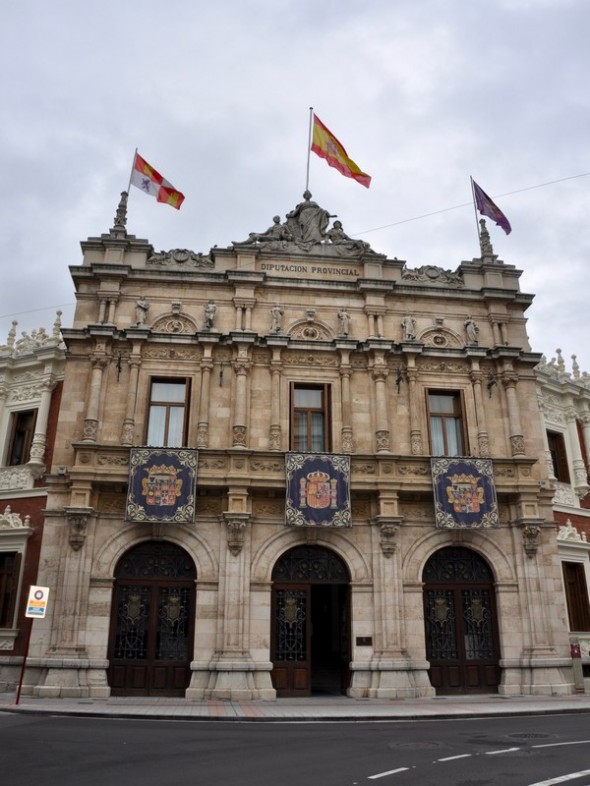 EDIFICIO DE LA DIPUTACION